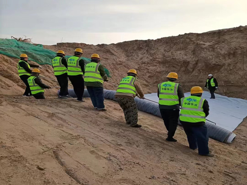 1704693167146993.jpg 永安河水系治理工程EPC工程用膨潤土防水毯.jpg